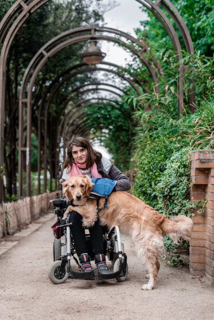 Mathilde et Lol, chien d'assistance HANDI'CHIENS