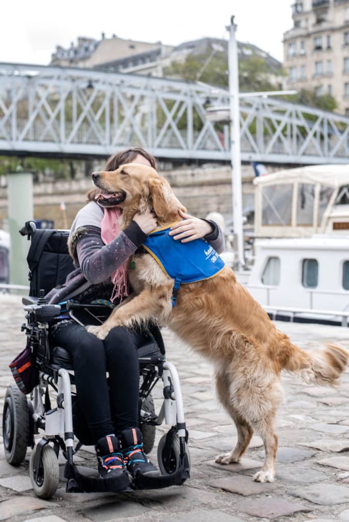 Mathilde et Lol, chien d'assistance HANDI'CHIENS