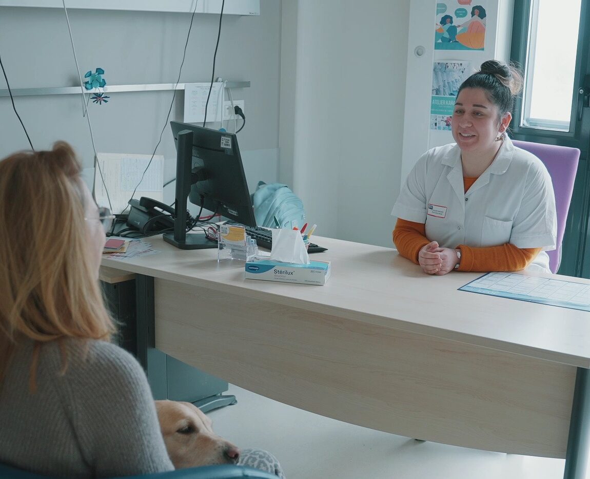 Suki, chien d'assistance judiciaire